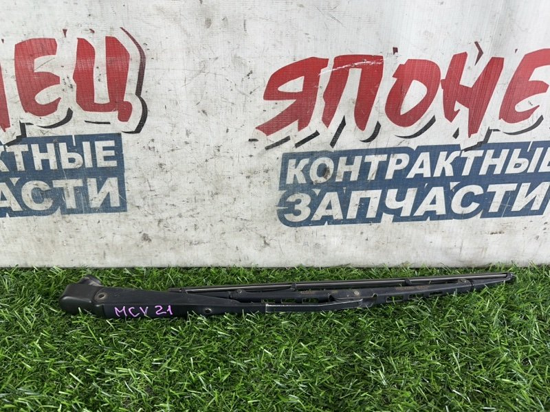 Дворник двери багажника TOYOTA CAMRY GRACIA MCV21 2MZ-FE (б/у)