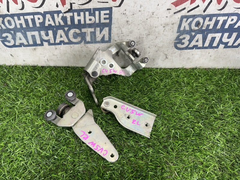 Ролик раздвижной двери MITSUBISHI DELICA CV5W 4B12 задний левый (б/у)