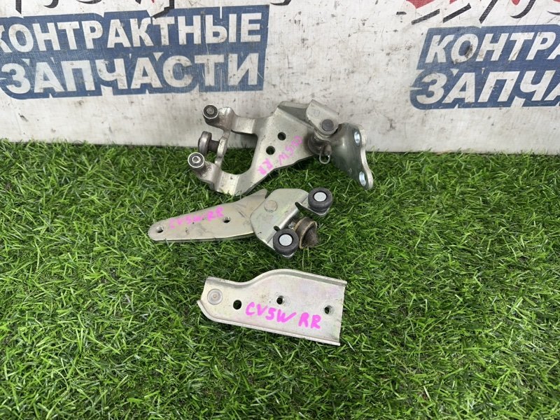 Ролик раздвижной двери MITSUBISHI DELICA CV5W 4B12 задний правый (б/у)
