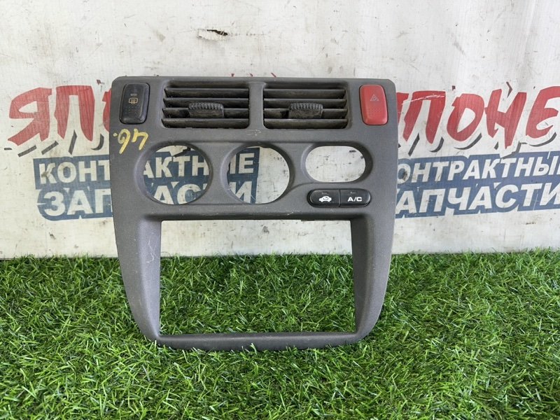 Консоль магнитофона HONDA HRV GH4 D16A (б/у)
