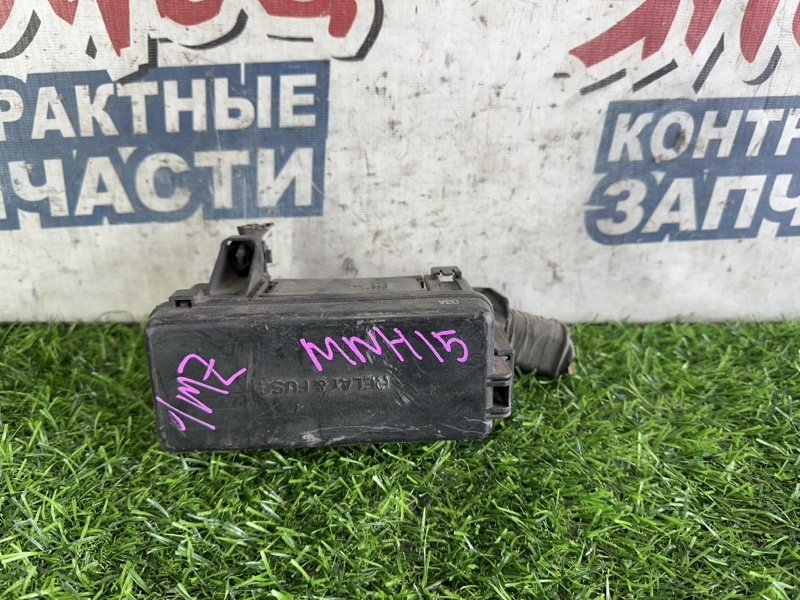 Блок предохранителей под капот TOYOTA ALPHARD MNH15 1MZ-FE (б/у)