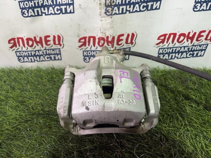 Суппорт TOYOTA ISIS ZNM10 1ZZ-FE передний левый (б/у)