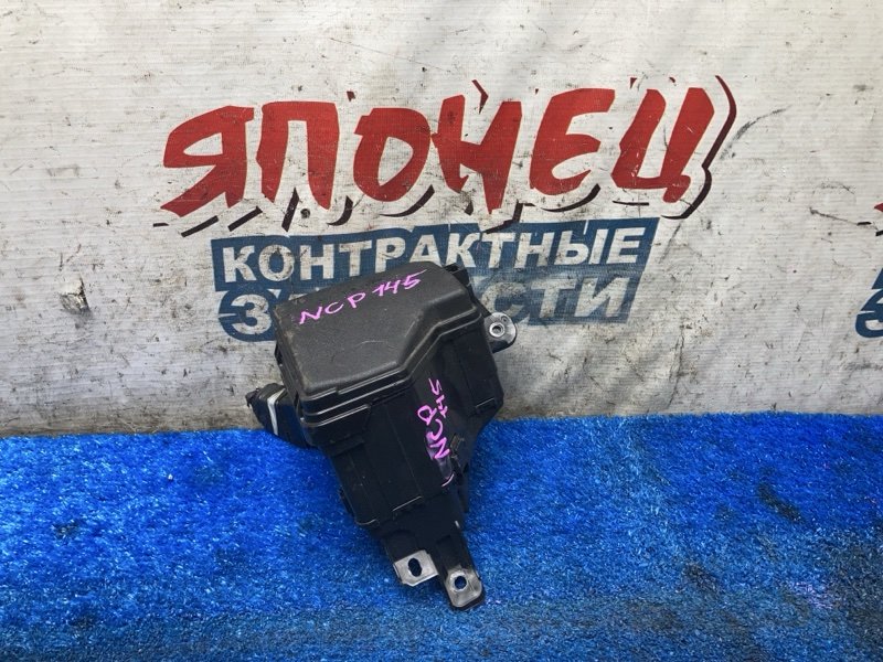 Блок предохранителей под капот TOYOTA SPADE NCP145 1NZ-FE (б/у)