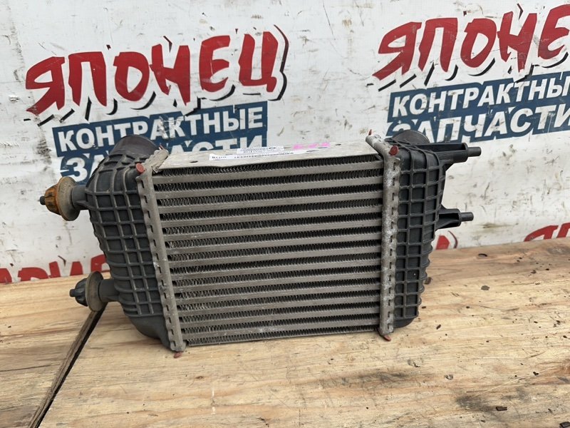 Интеркулер NISSAN NOTE E12 HR12DDR (б/у)