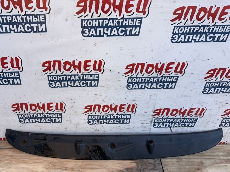 Решетка, жабо под дворники NISSAN VANETTE SKP2MN L8 (б/у)