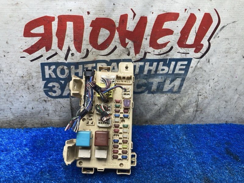Блок предохранителей салона TOYOTA OPA ZCT10 1ZZ-FE (б/у)