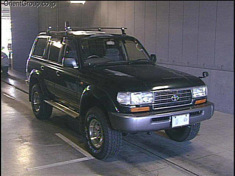 Автомобиль TOYOTA LAND CRUISER FZJ80 1FZ-FE 1995 года в разбор