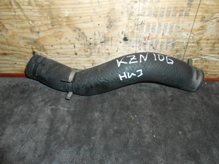 Патрубок радиатора нижний Toyota Hiace KZH106 1KZ (б/у)