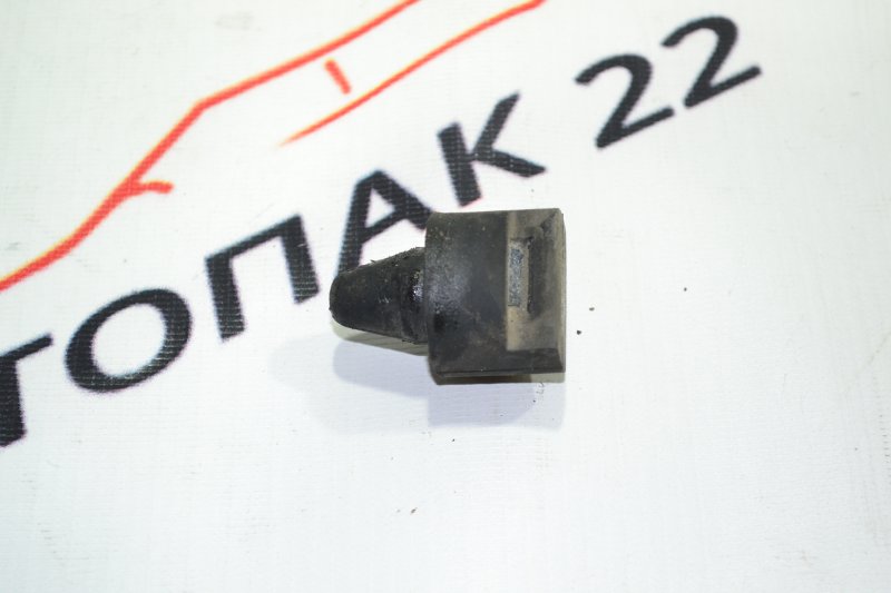 Подушка радиатора кондиционера Toyota Spacio NZE121 1NZ 2001 (б/у)