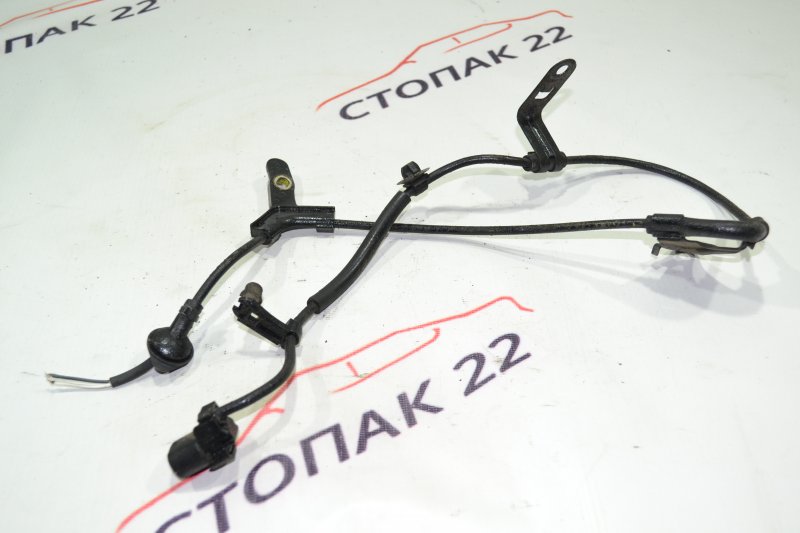 Провод датчика abs Toyota Corolla NZE121 1NZ 2003 задний правый (б/у)