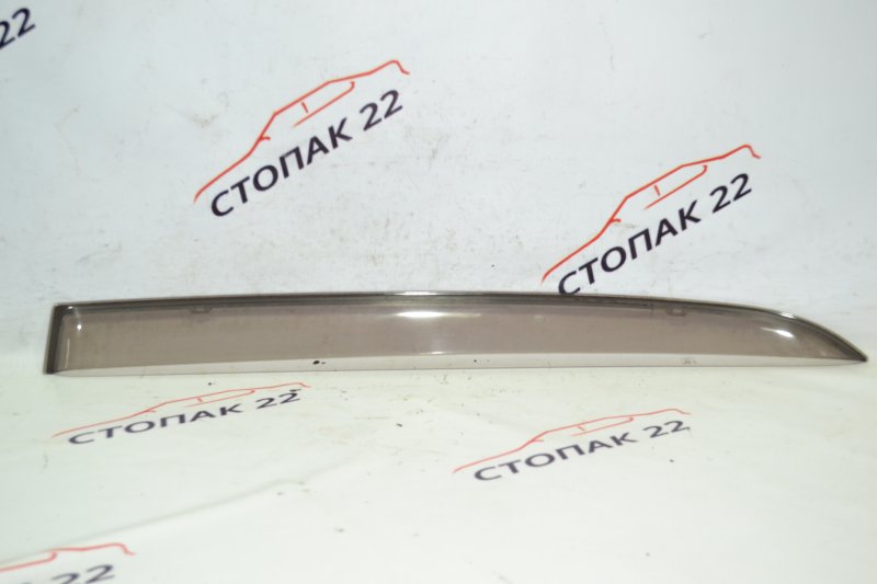 Ветровик Toyota Runx NZE121 1NZ 2001 задний левый (б/у)