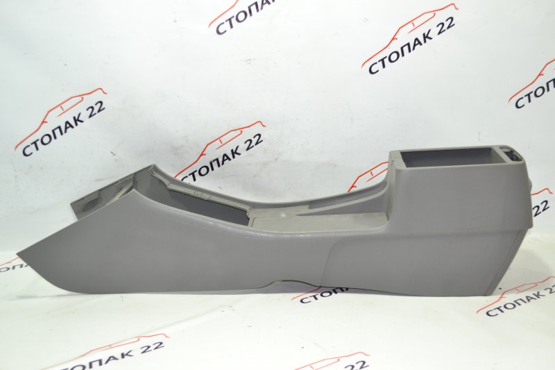 Консоль между сидений Toyota Corolla NZE121 1NZ 2001 (б/у)
