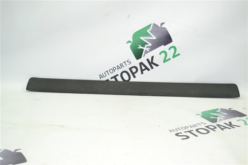 Накладка на порог Toyota Runx NZE121 1NZ 2003 передняя левая (б/у)