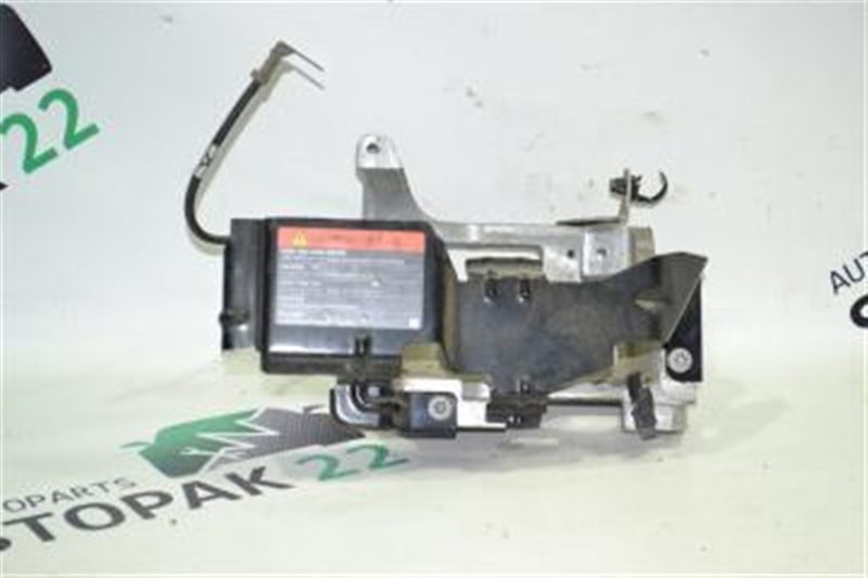 Кронштейн компрессора кондиционера Nissan Leaf ZE0 (б/у)