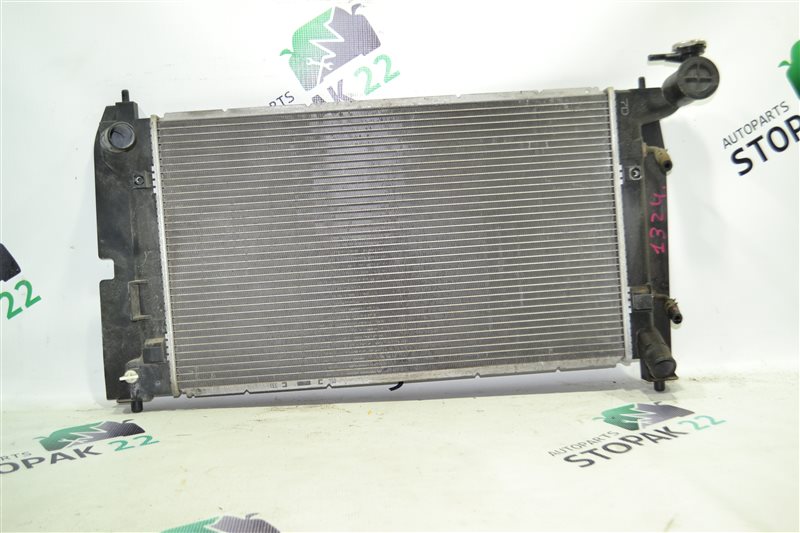 Радиатор охлаждения двигателя Toyota Corolla NZE121 1NZ 2001 (б/у)
