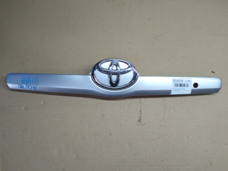 Накладка крышки багажника Toyota Camry ACV40 2AZ-FE 2006 (б/у)