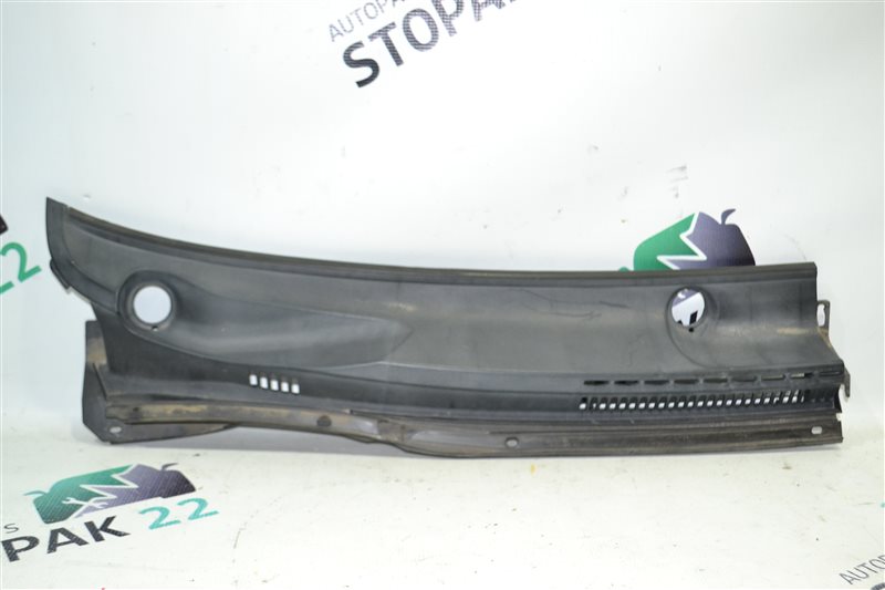 Решетка под дворники Toyota Corolla NZE121 2000 правая (б/у)