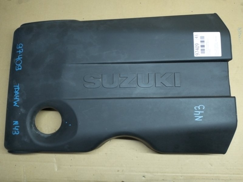 Крышка двс декоративная Suzuki Escudo TDA4W J24B 2013 (б/у)