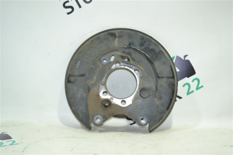 Кожух тормозного диска Nissan Leaf ZE0 2012 задний правый (б/у)