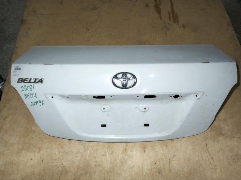 Крышка багажника Toyota Belta NCP96 (б/у)