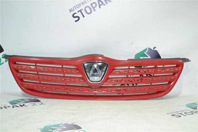 Решетка радиатора Toyota Corolla Alex NZE121 1NZFE 2000 (б/у)