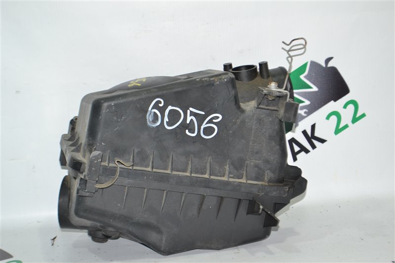 Корпус воздушного фильтра Toyota Allex NZE121 1NZ 2001 (б/у)