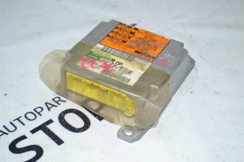 Блок управления airbag Toyota Corolla NZE121 1NZ 2001 (б/у)