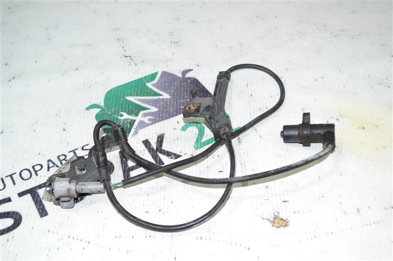 Датчик abs Toyota Corolla NZE121 1NZ 2001 передний левый (б/у)
