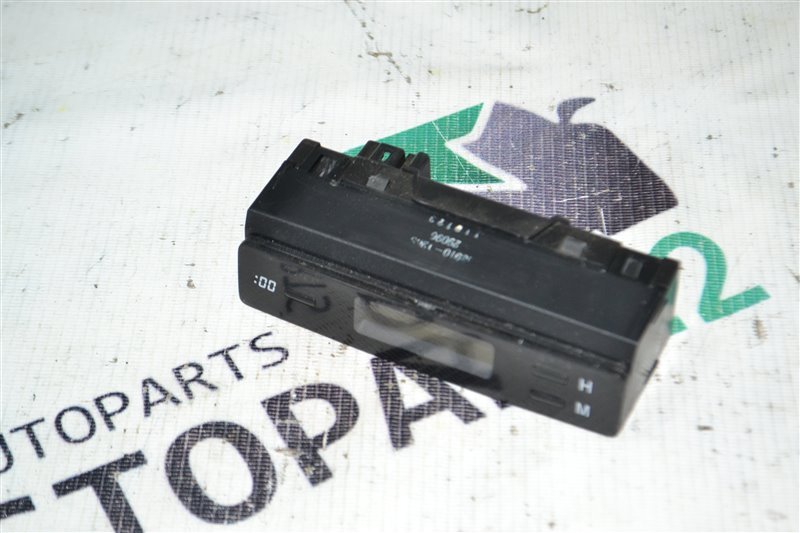 Часы Toyota Corolla NZE124 1NZ 2001 (б/у)