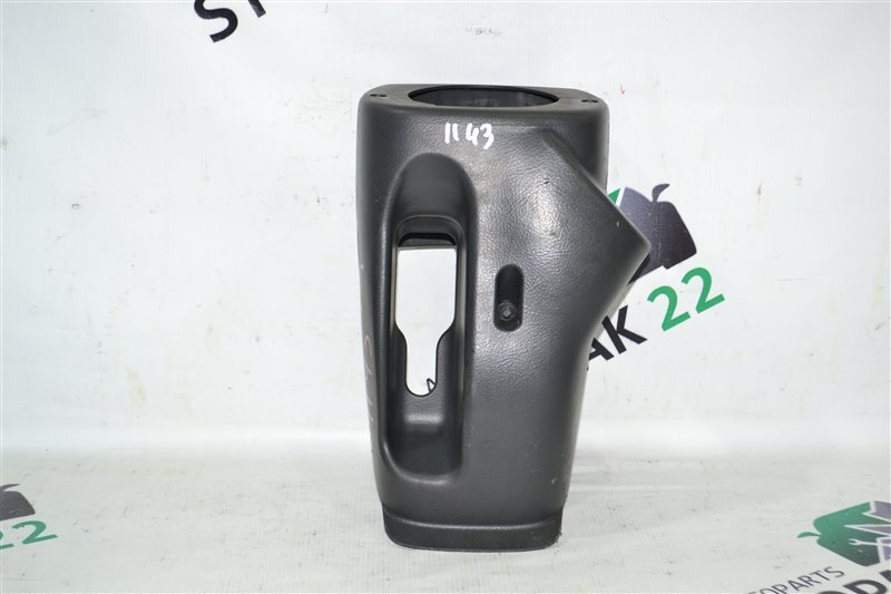 Кожух рулевой колонки Toyota Corolla NZE121 1NZ 2001 (б/у)