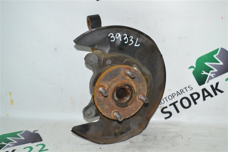 Ступица Toyota Corolla NZE121 1NZ-FE 2001 передняя левая (б/у)