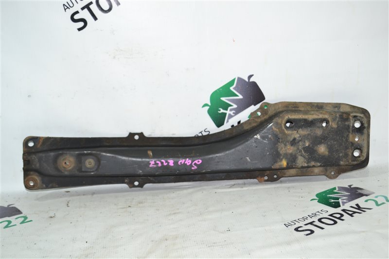 Балка продольная Toyota Corolla NZE121 1NZ 2001 передняя (б/у)
