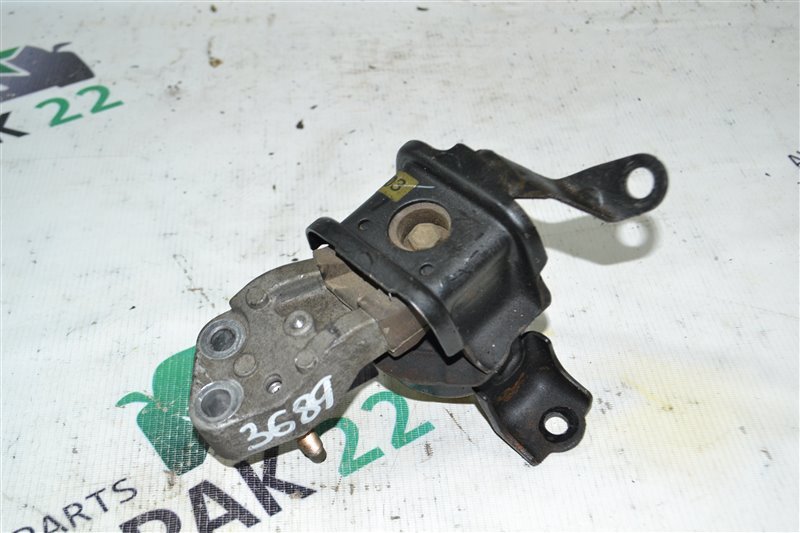 Подушка двигателя Toyota Corolla NZE121 1NZ-FE 2001 правая (б/у)