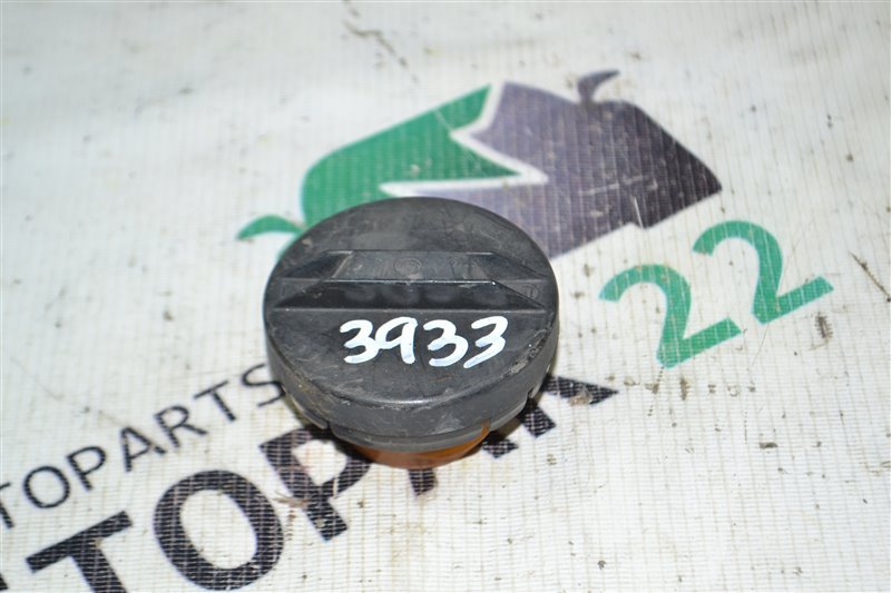 Крышка бензобака Toyota Corolla NZE121 1NZ-FE 2001 (б/у)