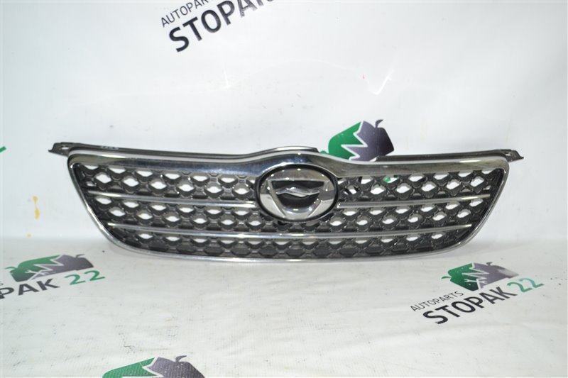 Решетка радиатора Toyota Corolla NZE121 1NZ 2001 (б/у)