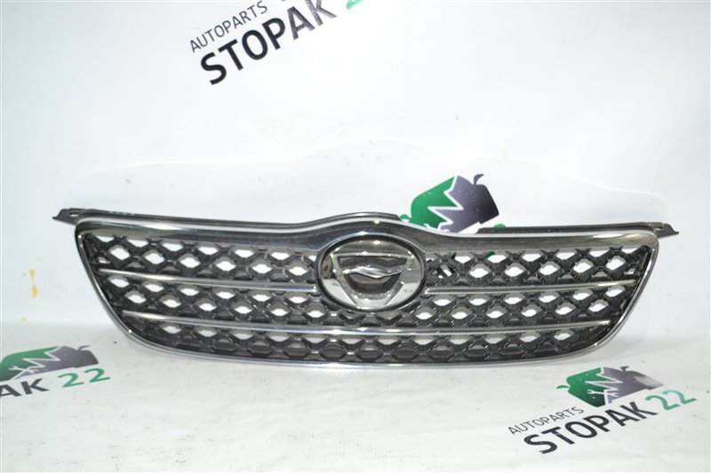 Решетка радиатора Toyota Corolla NZE124 2002 (б/у)