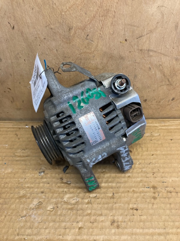 Генератор Toyota Premio NZT260 1NZ-FE (б/у)