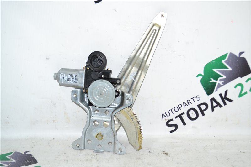 Стеклоподъемник Toyota Fielder NZE121 1NZ-FE 2003 задний правый (б/у)