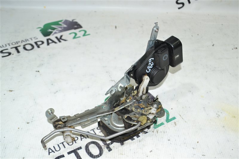Замок двери Toyota Corolla NZE121 1NZ-FE 2005 передний правый (б/у)