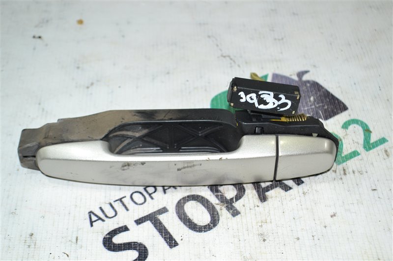Ручка двери Toyota Corolla NZE121 1NZ-FE 2005 задняя правая (б/у)