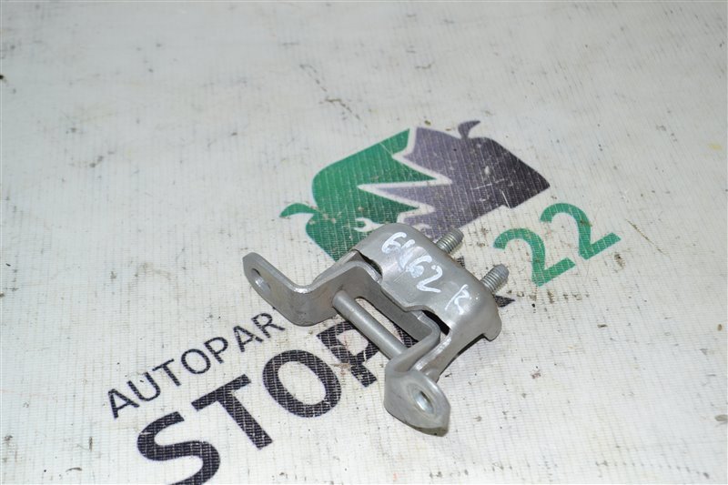 Петля двери верхняя Toyota Corolla Spacio NZE121 1NZ 2002 задняя правая (б/у)