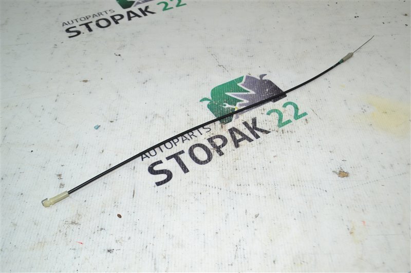 Тросик блокировки двери Toyota Corolla NZE121 1NZ 2001 задний (б/у)