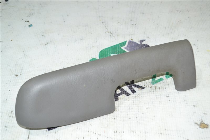Накладка обшивки двери Toyota Corolla NZE121 1NZ 2001 правая (б/у)