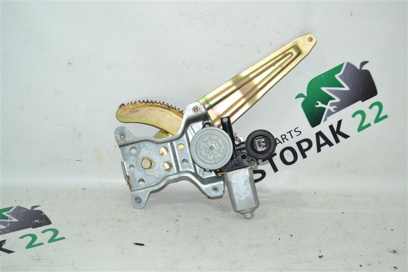 Стеклоподъемник Toyota Corolla NZE121 1NZ-FE 2001 задний левый (б/у)
