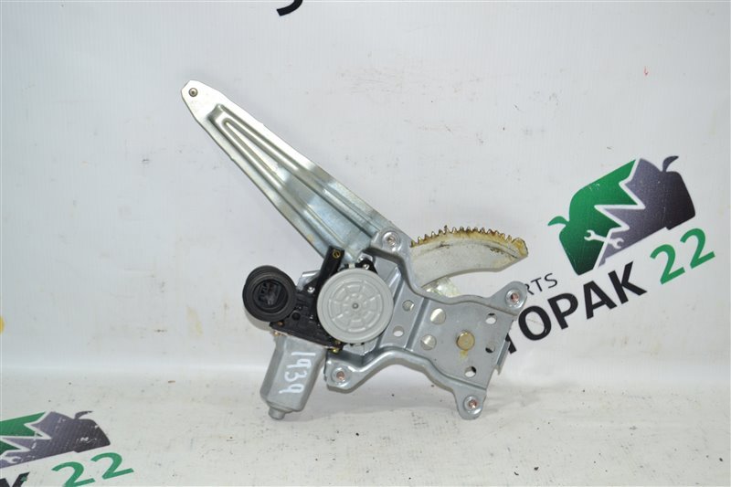 Стеклоподъемник Toyota Corolla NZE124 1NZ-FE 2000 задний правый (б/у)