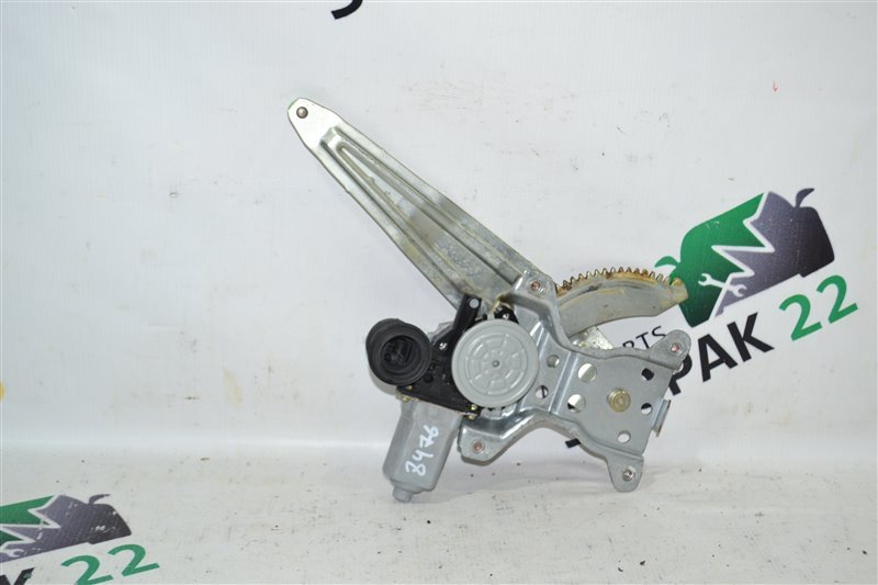 Стеклоподъемник Toyota Runx NZE121 1NZ-FE 2002 задний правый (б/у)