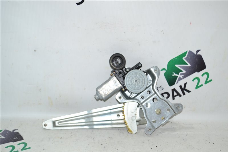 Стеклоподъемник Toyota Corolla NZE124 2002 задний правый (б/у)