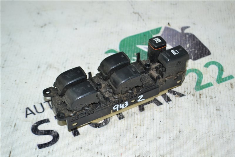 Блок управления стеклоподъемниками Toyota Fielder NZE121 1NZ-FE 2003 (б/у)