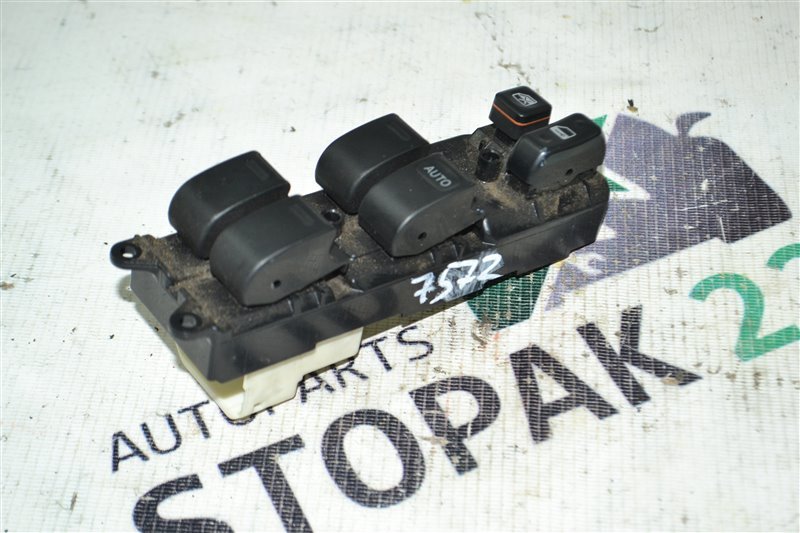 Блок управления стеклоподъемниками Toyota Allex NZE121 1NZ-FE 2001 (б/у)