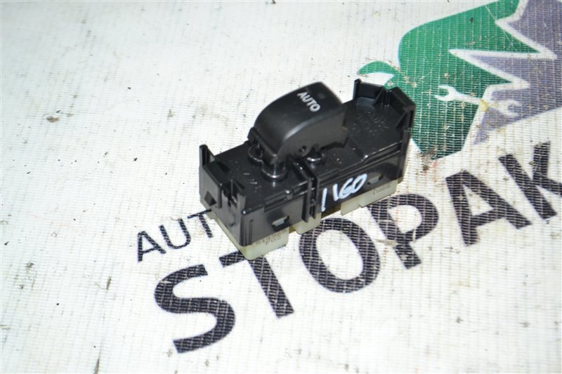 Кнопка стеклоподъемника Toyota Corolla NZE121 1NZ-FE 2006 (б/у)